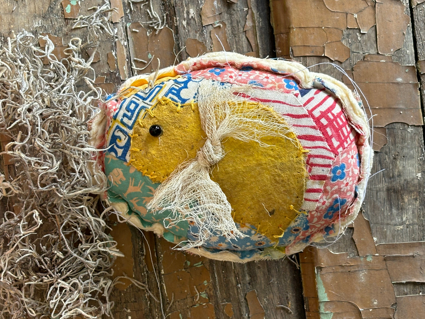 Vintage Farmhouse Quilted Easter Egg, Vintage Easter Decor, Farmhouse Spring, Easter Eggs, Appliqué Easter Egg Handmade