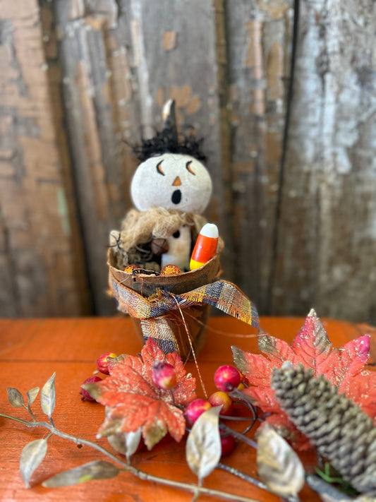 Primitive Pumpkin Patch Ghost Doll, Primitive Pumpkin Decor, Grubby Bucket Pumpkin Man, Fall and Autumn Decor, Folk Art