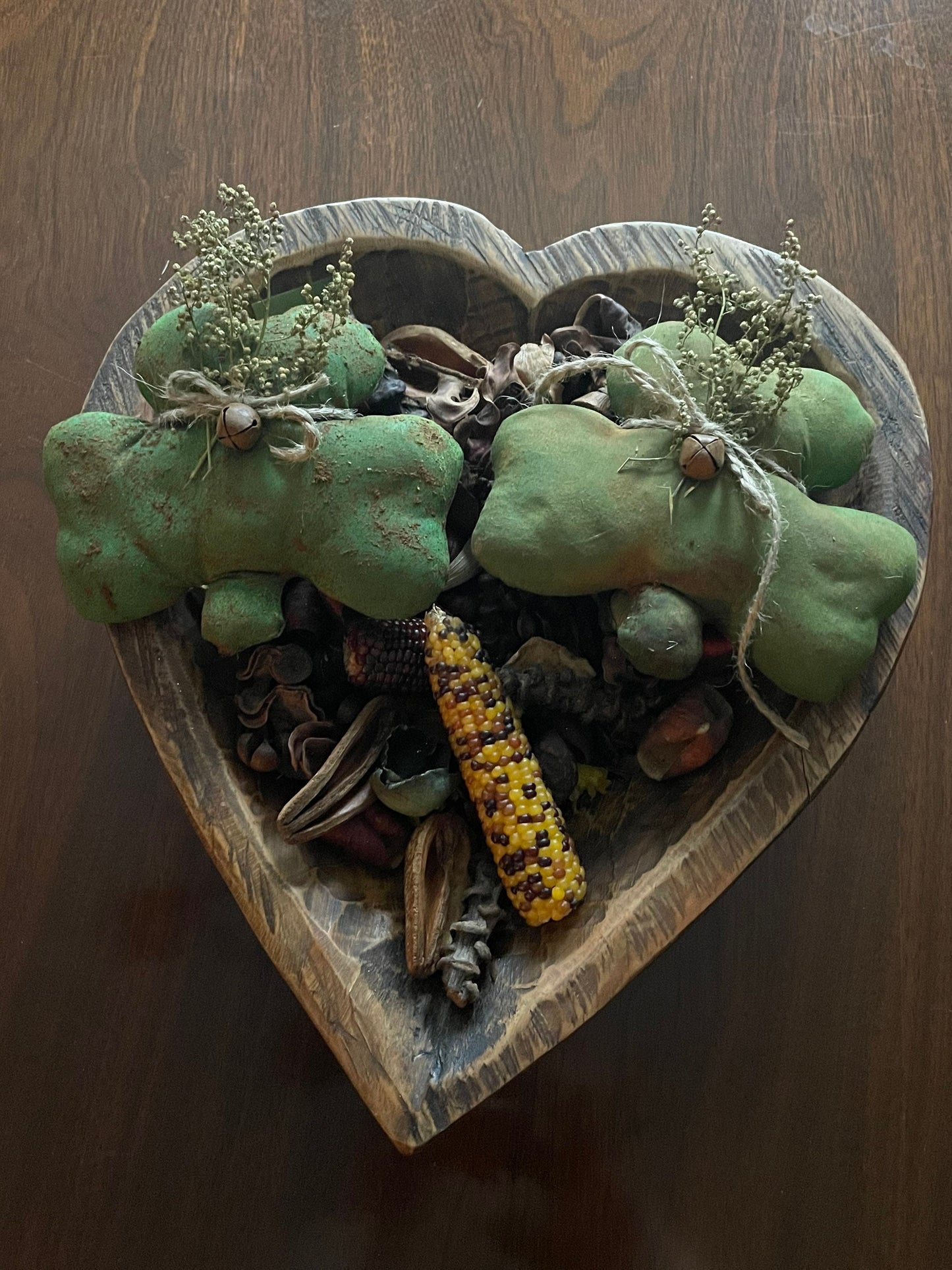Primitive Saint Patricks Day Shamrocks -Bowl Fillers - Ornies (2)