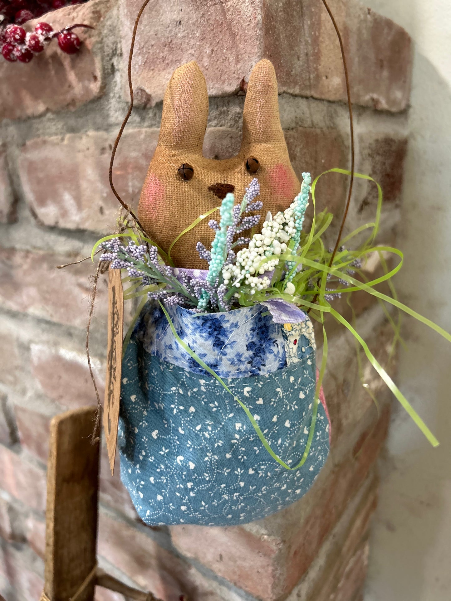 Primitive Farmhouse Easter Bunny Hanging Ornament, Primitive Bunny Easter Decor, Easter bunny Egg