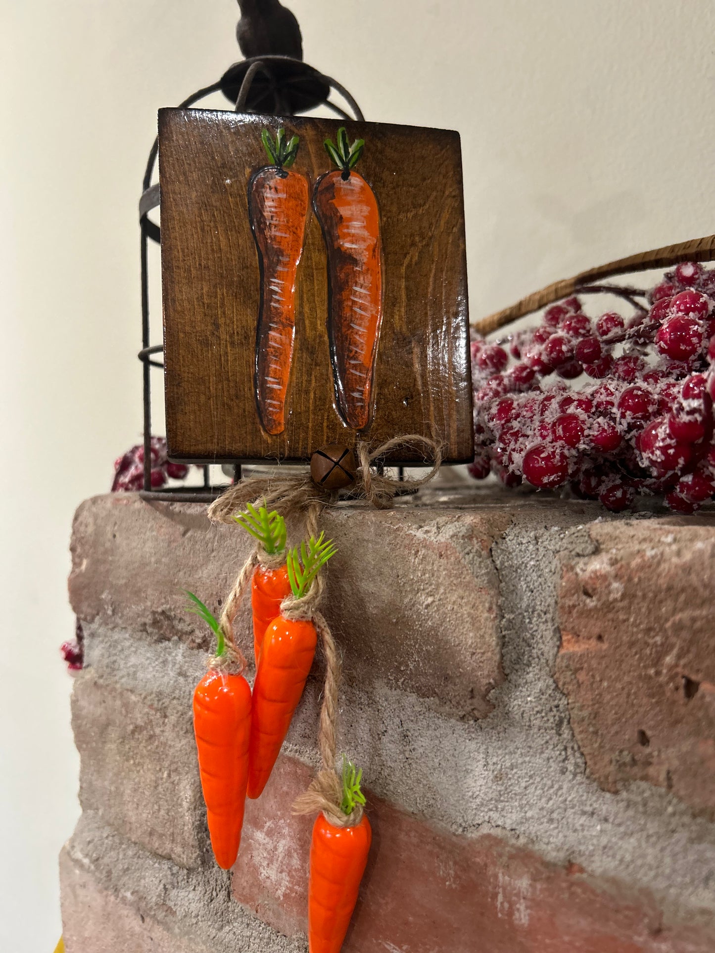 Primitive Hand painted Easter Carrot Plaque, Easter Wall plaque, Primitive Easter Bunny Wall Decor, Handmade wooden plaque