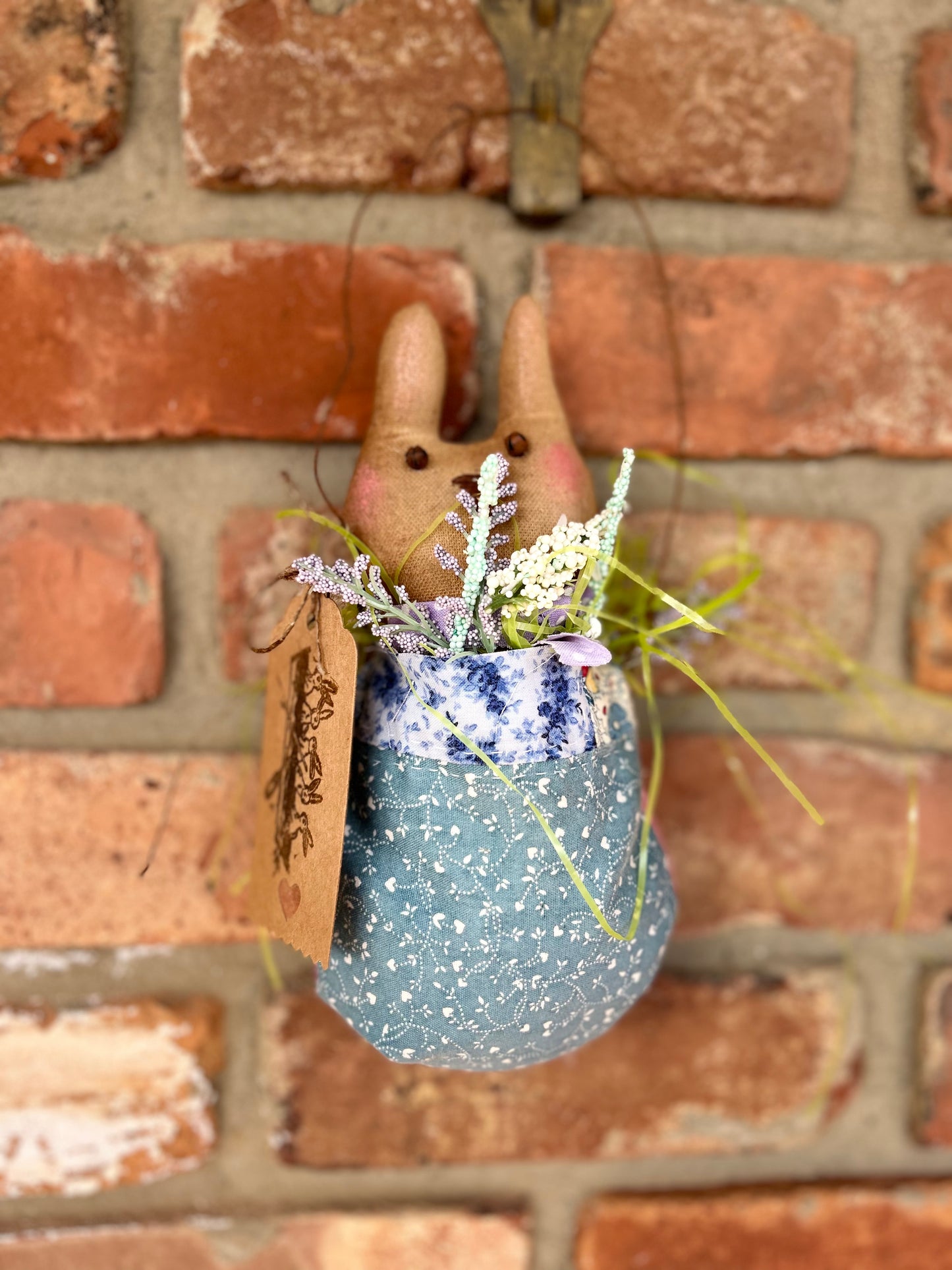 Primitive Farmhouse Easter Bunny Hanging Ornament, Primitive Bunny Easter Decor, Easter bunny Egg