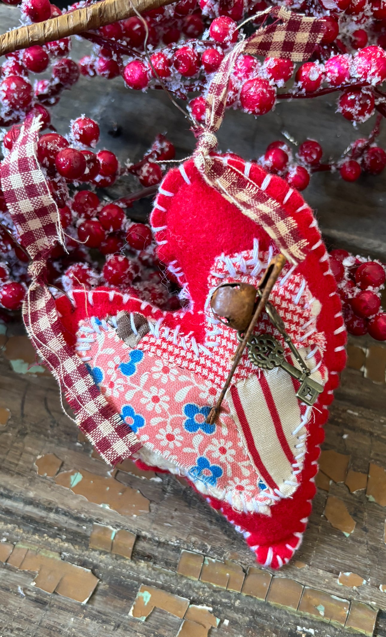 Primitive Valentines Day Heart, Antique Feed Sack Fabric Heart, Heart Ornie, Hanging Heart Ornament, Primitive Farmhouse, Quilted Heart