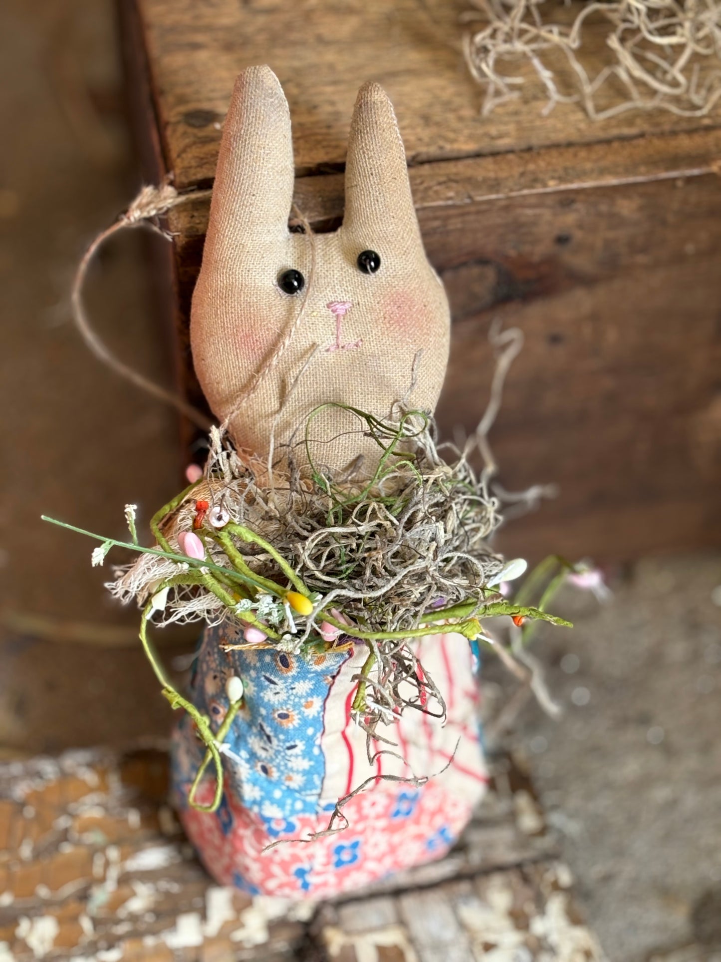 Primitive Farmhouse Easter Bunny Hanging Ornament, Primitive Bunny Easter Decor, Easter bunny Egg