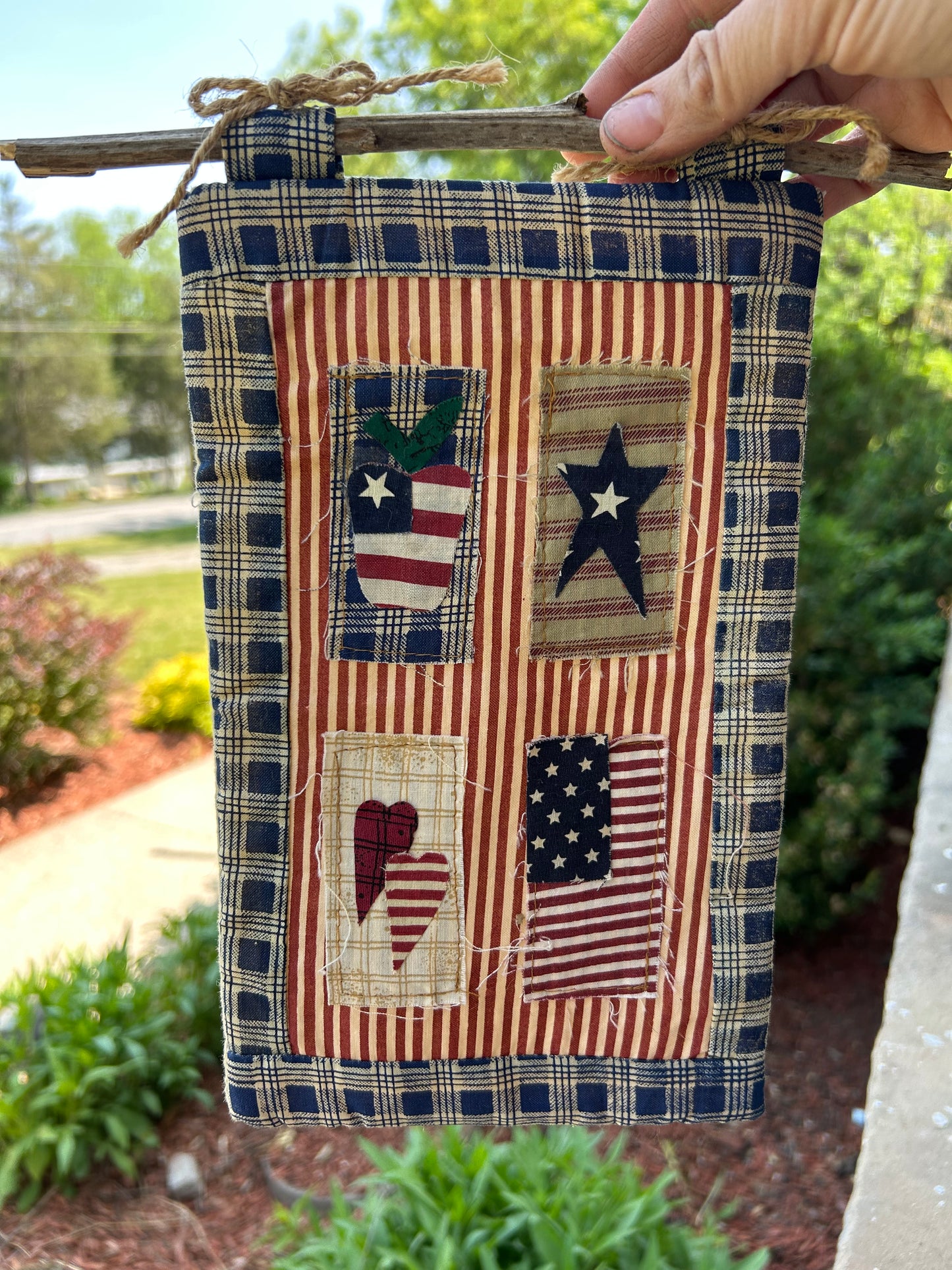 Patriotic hanging mini quilt Tapestry, Memorial, Red White and Blue, July 4th, Fourth of July Hanging Sign, Door hanger, Patriotic Decoration