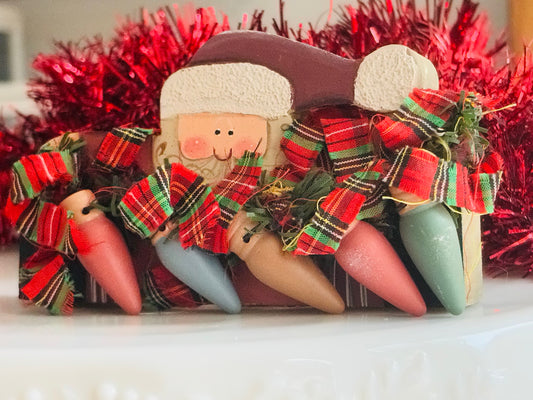 Primitive Santa Claus handmade sign with Plaid Scarf & Vintage Lights – Rustic Christmas Decor