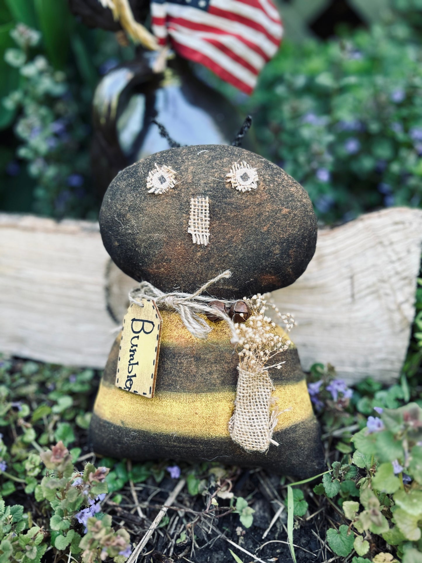 Primitive Bumble Bee~Primitive Bee~Primitive Bee Decor~Primitive Summer~Farmhouse Decor