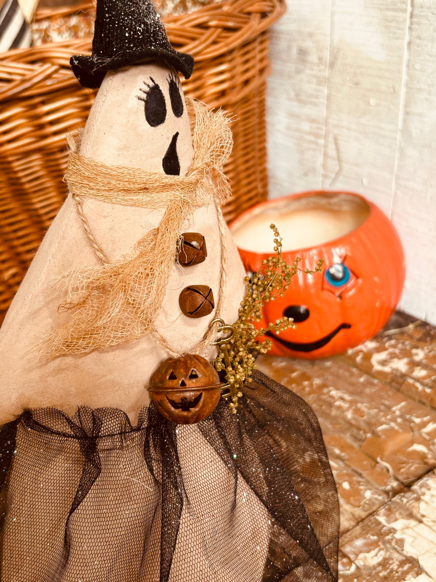 Primitive Ghost Doll, Handmade Halloween Decor, Spooky Ghost, Primitive Ghost Girl, Ghost Girl, Handmade Halloween, Halloween Fall Decor