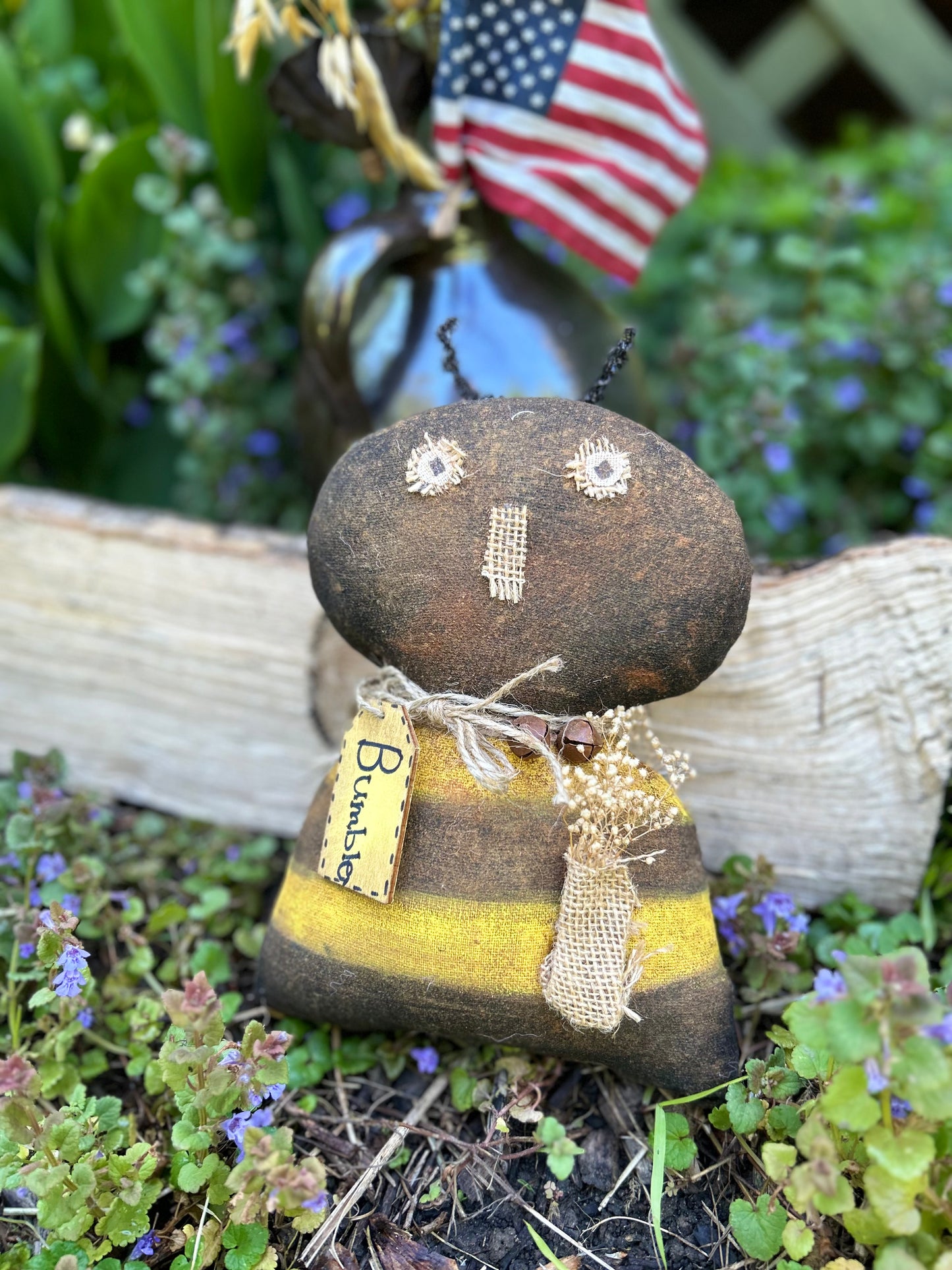 Primitive Bumble Bee~Primitive Bee~Primitive Bee Decor~Primitive Summer~Farmhouse Decor