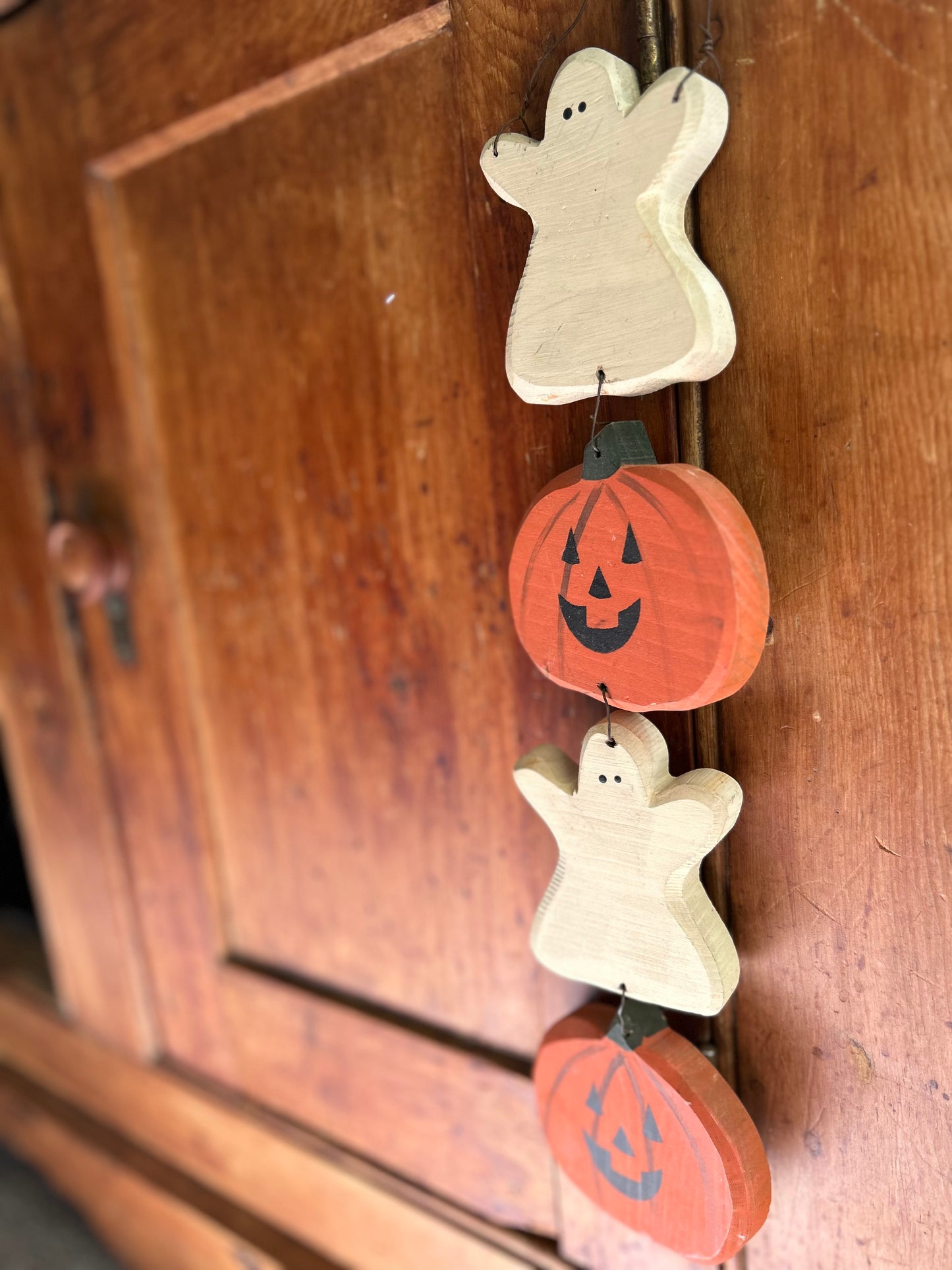 Primitive Halloween Hanging Ghost and Pumpkin Decor, Halloween Wall Decor