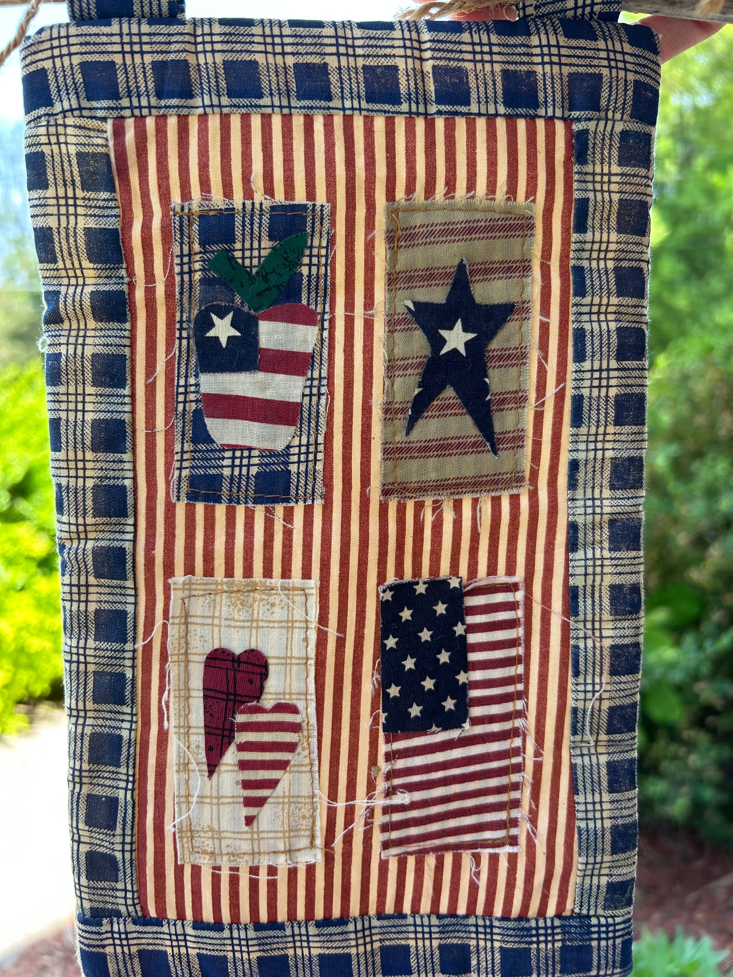 Patriotic hanging mini quilt Tapestry, Memorial, Red White and Blue, July 4th, Fourth of July Hanging Sign, Door hanger, Patriotic Decoration