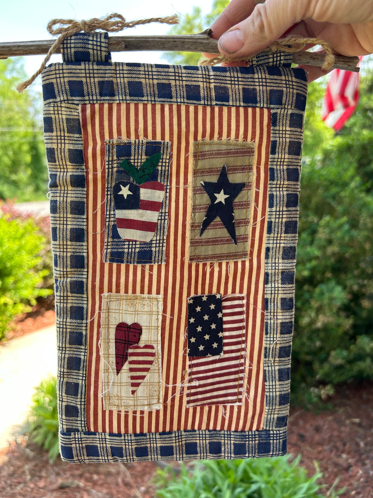 Patriotic hanging mini quilt Tapestry, Memorial, Red White and Blue, July 4th, Fourth of July Hanging Sign, Door hanger, Patriotic Decoration