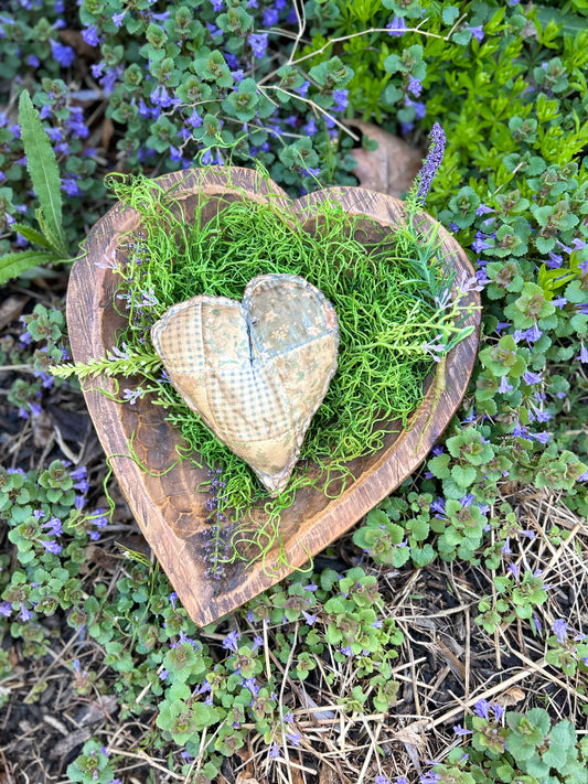 Primitive Antique Farmhouse Quilt Hearts, quilt hearts vintage farmhouse / spring decor