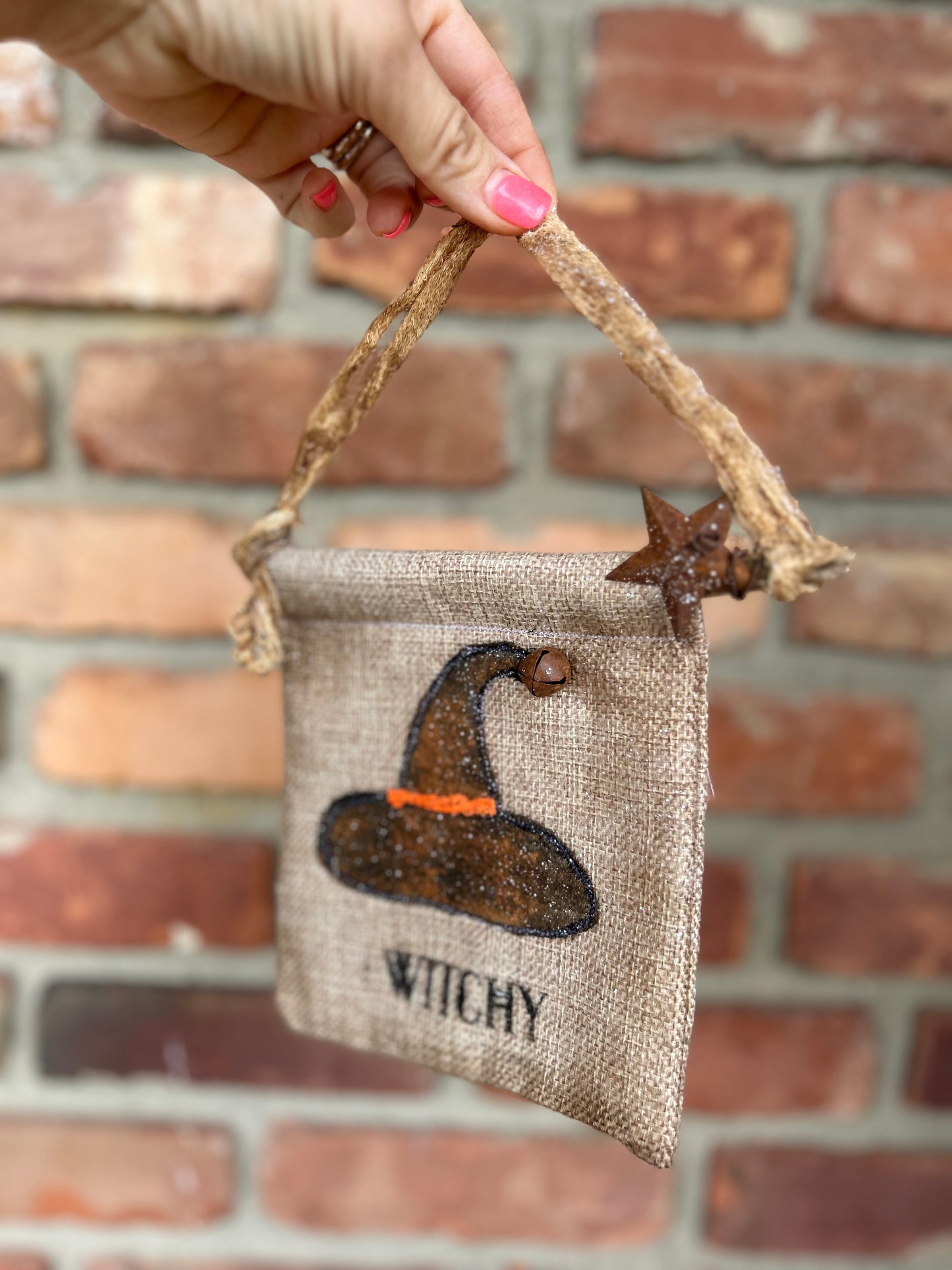 Primitive Farmhouse Halloween Witch Flag, Hanging Halloween Banner, Halloween Wall Decor, Witchy