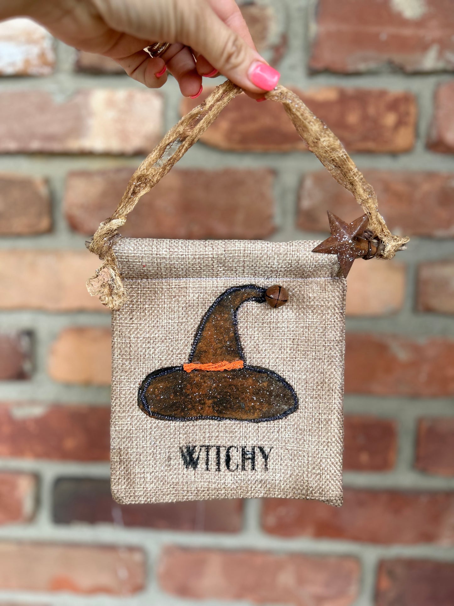 Primitive Farmhouse Halloween Witch Flag, Hanging Halloween Banner, Halloween Wall Decor, Witchy