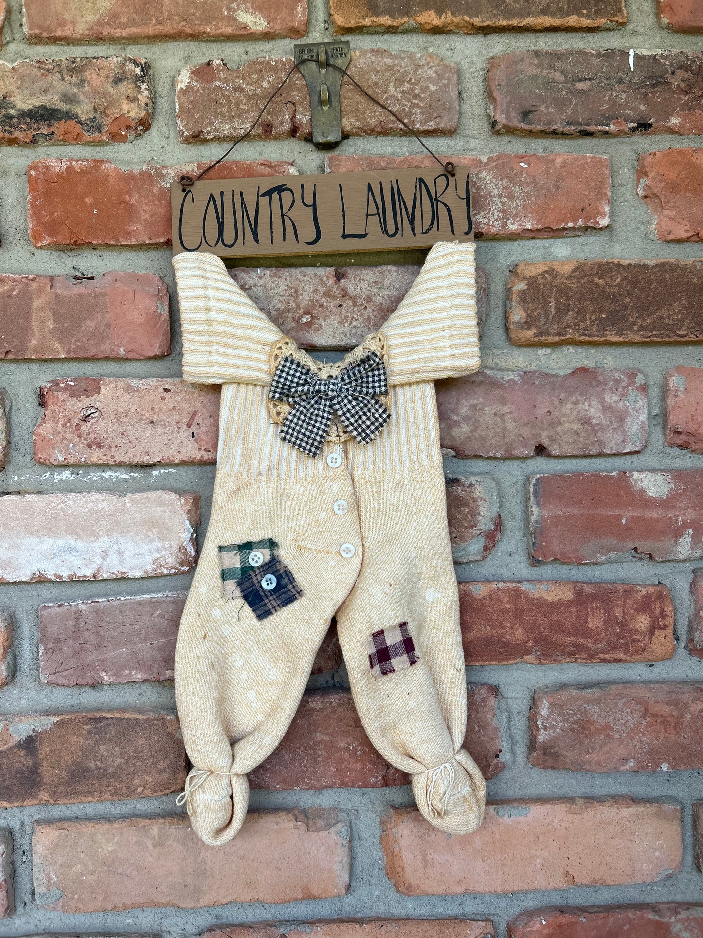 Country Laundry, Country Long Johns, Shabby Socks Country Laundry Hanger