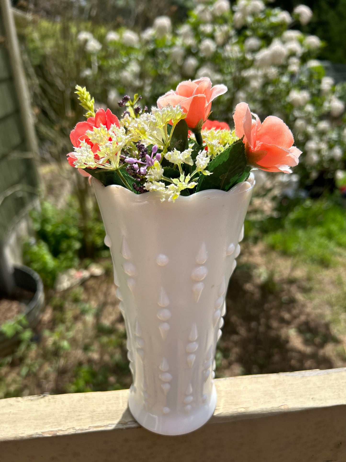 Vintage Farmhouse French Wedding Centerpiece, Vintage Milk Glass Floral Centerpiece