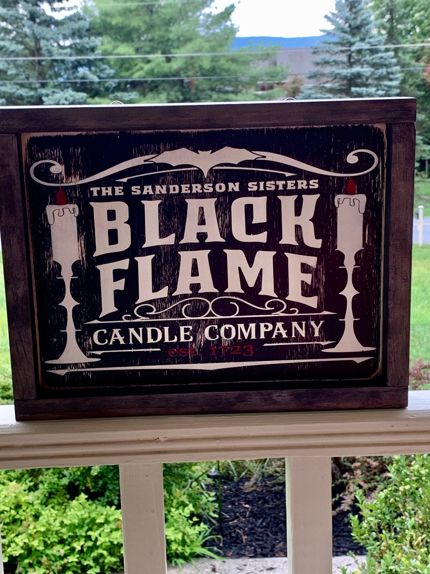 Hocus pocus sign black flame