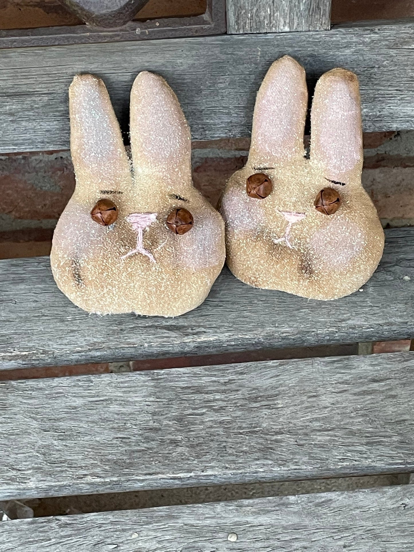 Primitive Easter bunny ornies set - Primitive bowl fillers - primitive Easter Decor (2)