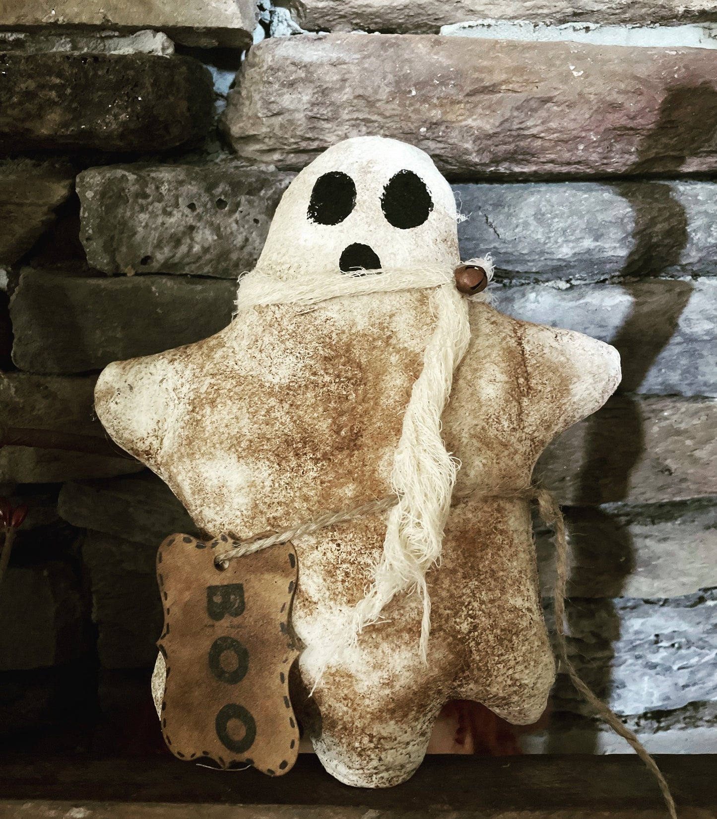 Primitive Grungy Ghost Ornie - Primitive Halloween Decor - Boo - Ghosts