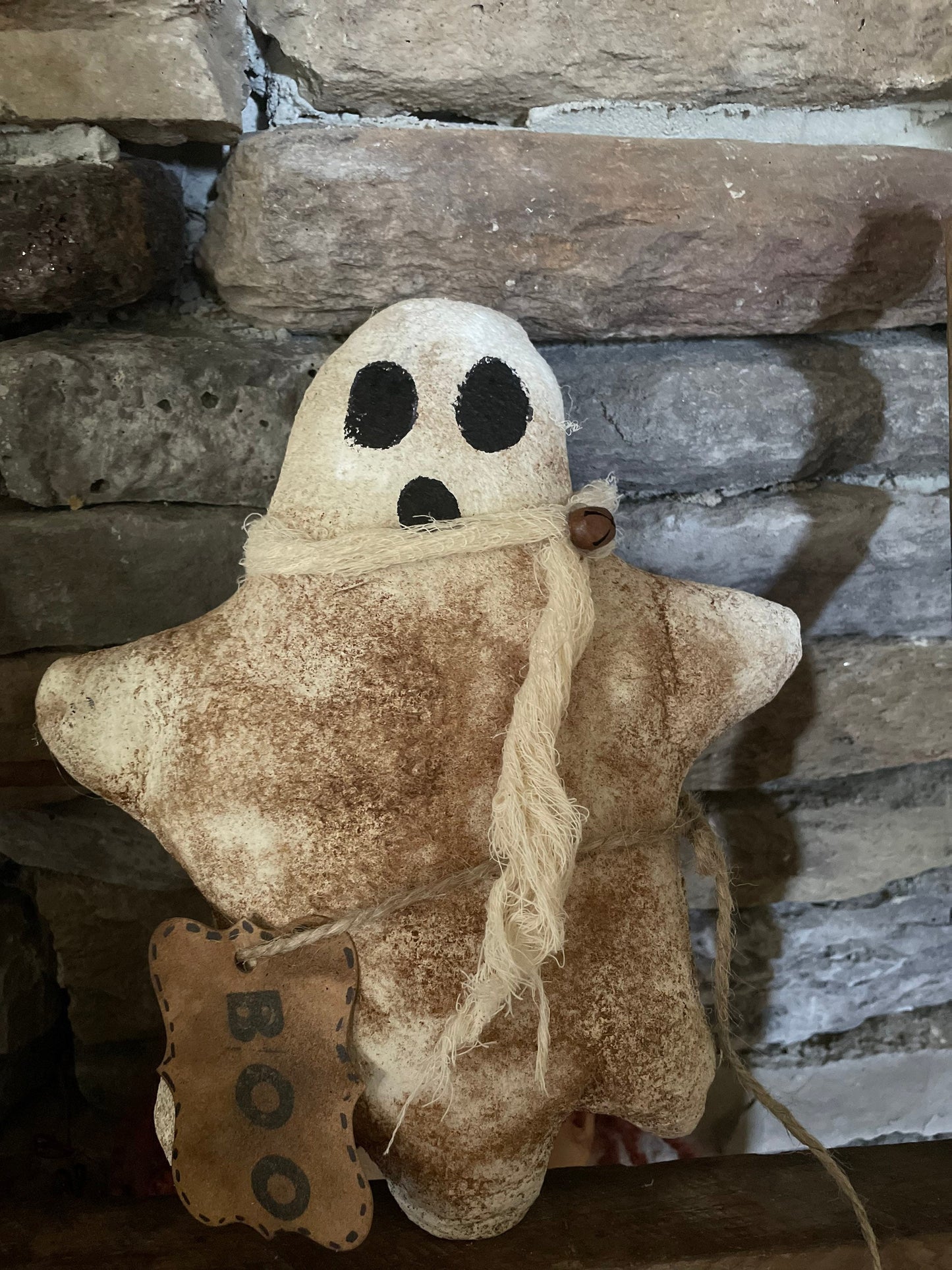 Primitive Grungy Ghost Ornie - Primitive Halloween Decor - Boo - Ghosts