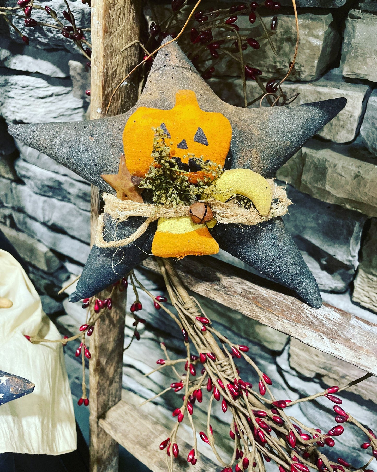 Primitive Halloween Hanging Star Ornament - Halloween Decor -Halloween Pumpkin Candy Corn - Fall Decor - Autumn Decor - Pumpkin Decor - Prim