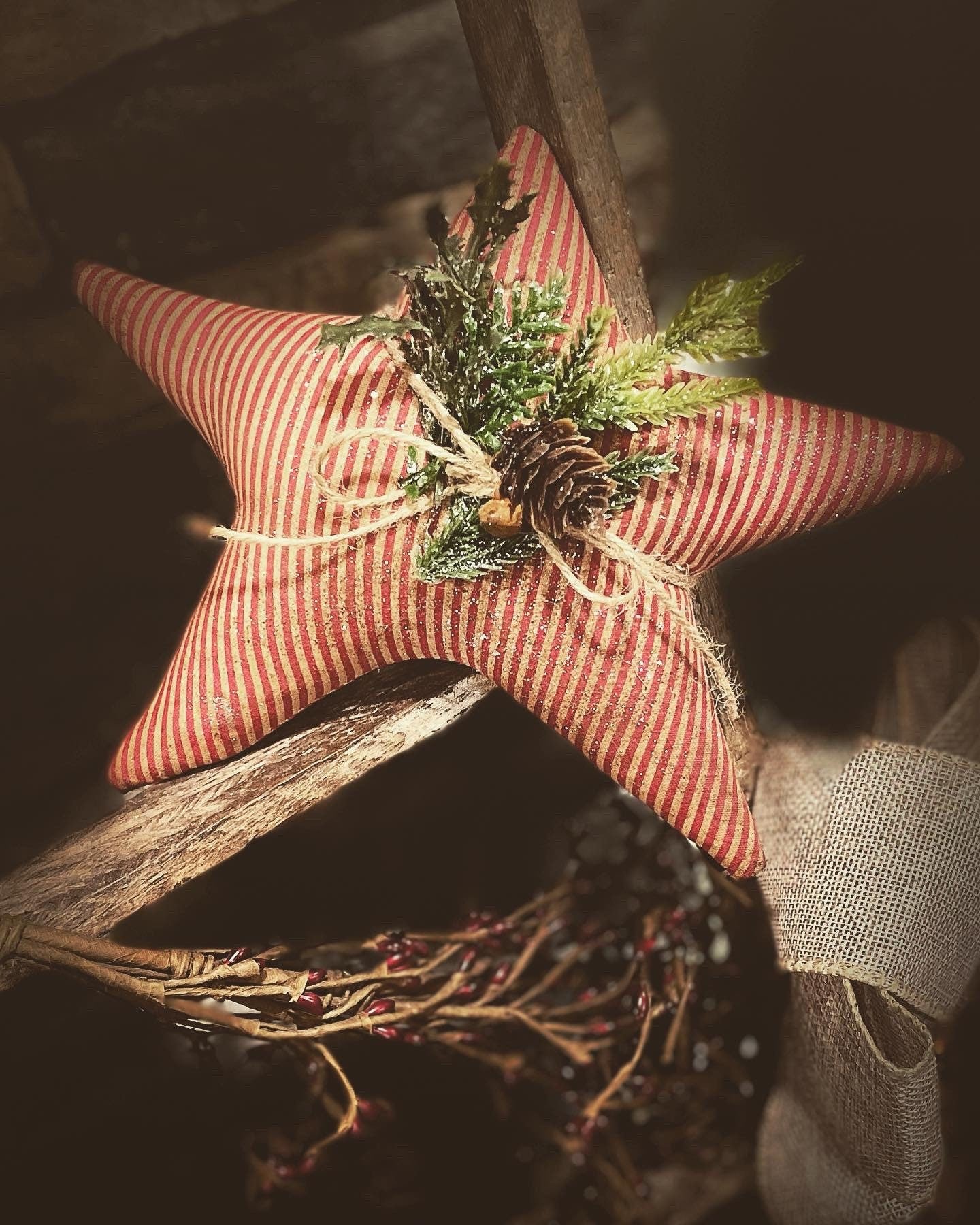 Primitive Christmas Star Ornie - Christmas decor - Holiday