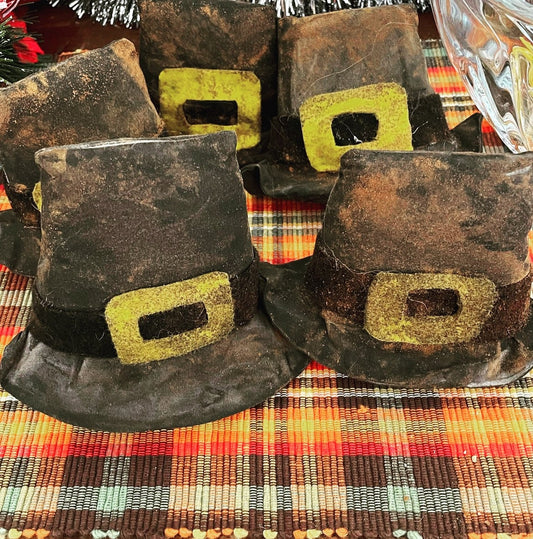 Primitive Pilgrim Hats, Thanksgiving decor, handmade primitive decor, Fall Harvest Decor