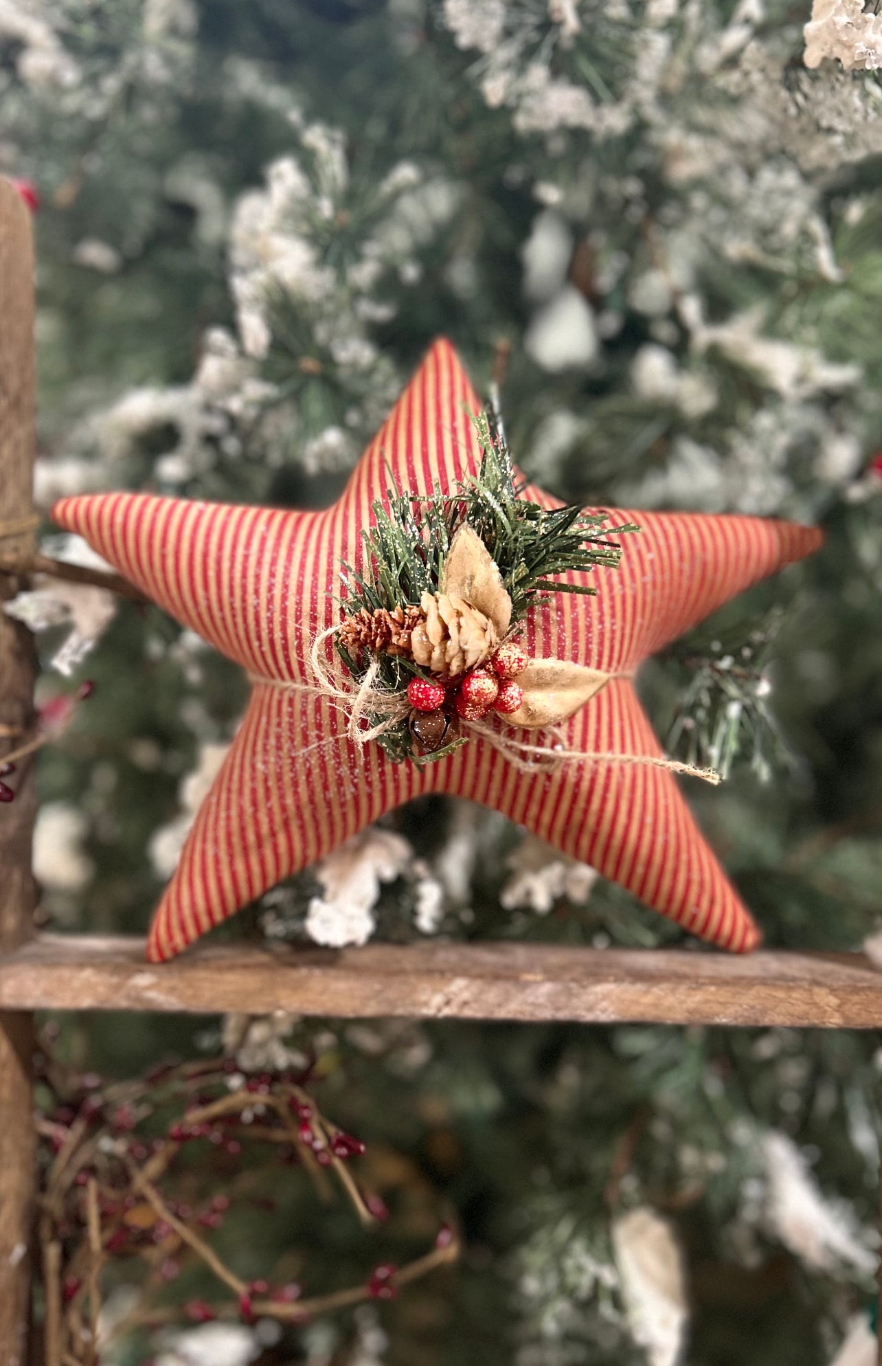 Primitive Christmas Star Ornie - Christmas decor - Holiday