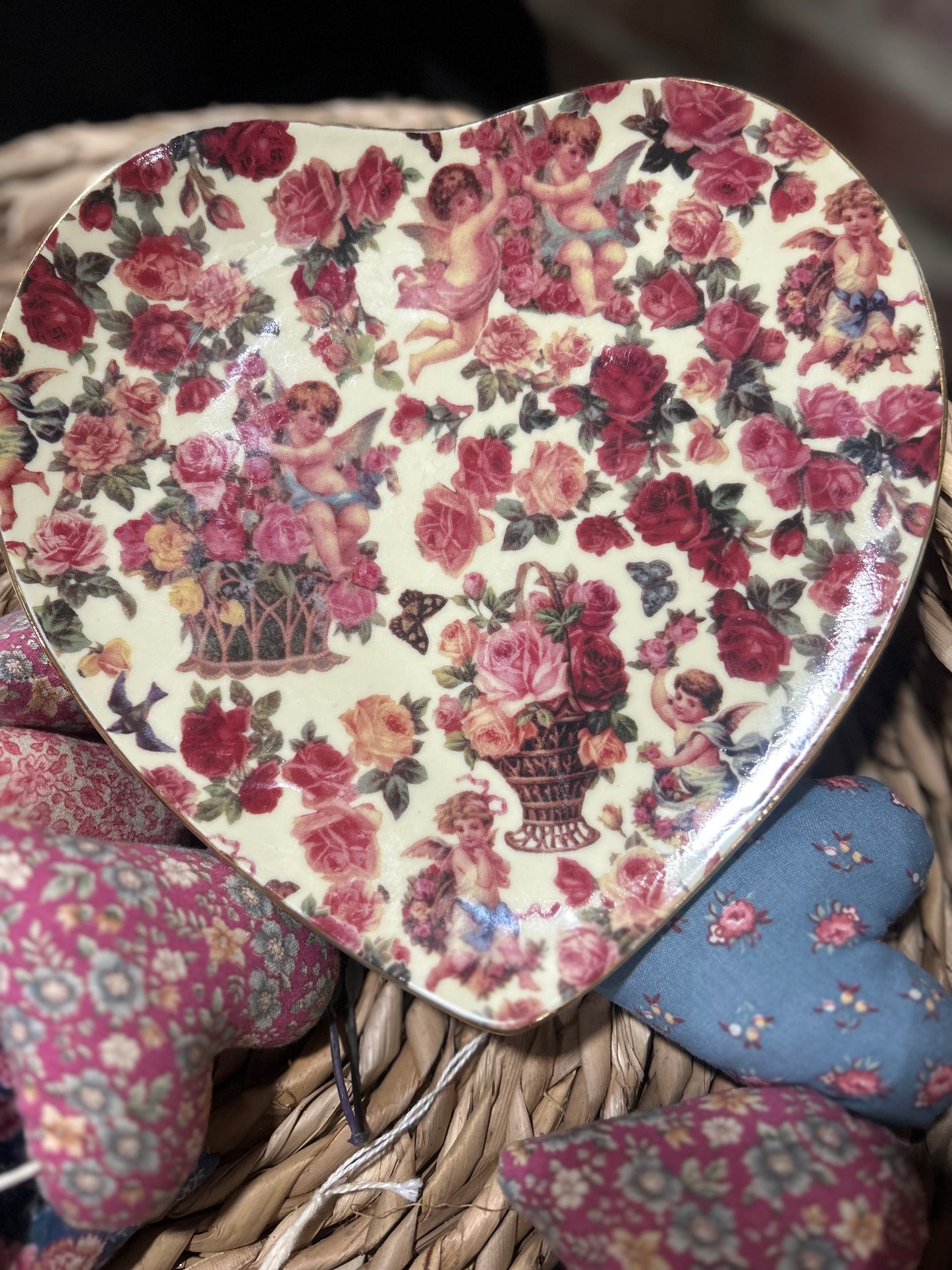 Vintage Decorative Plate, Cherubs Angels Floral Decorative Plate, Victorian Valentines Day Display Plate