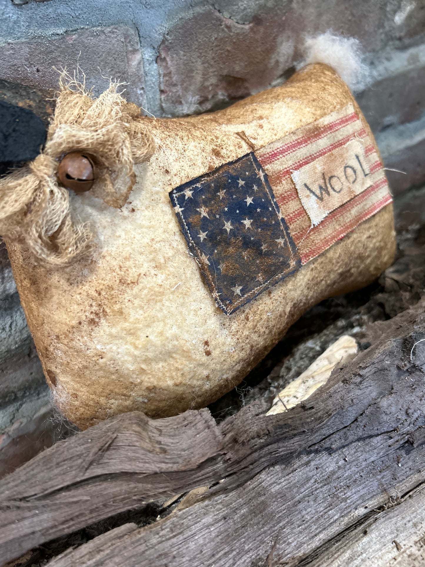 Primitive Americana Sheep Sitter, Primitive Sheep Wool, Americana Fourth of July decor