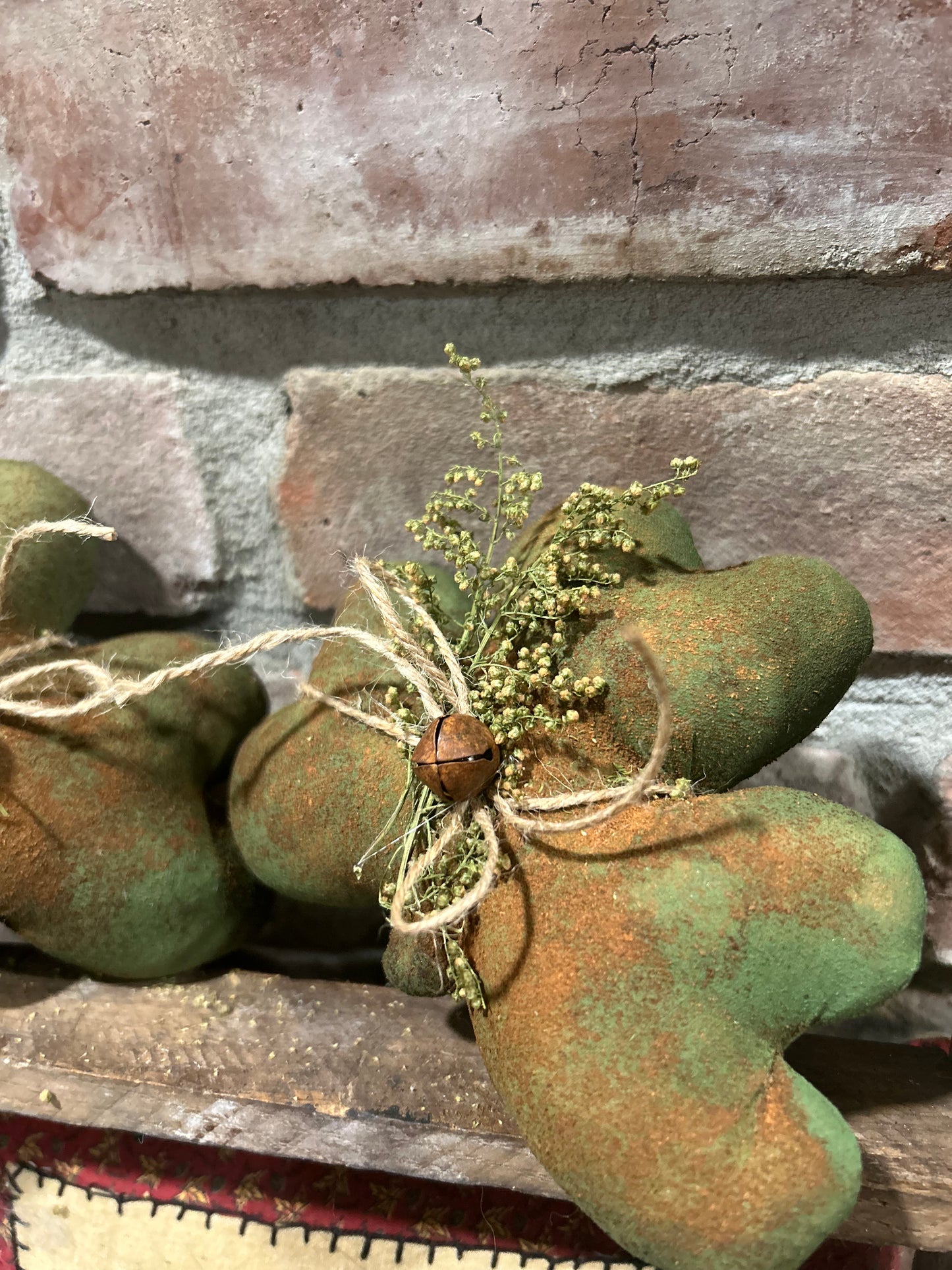 Primitive Celtic Shamrocks, Saint Patrick’s Day Decor, Primitive Saint Patrick’s Day Bowl Fillers, Irish Decor